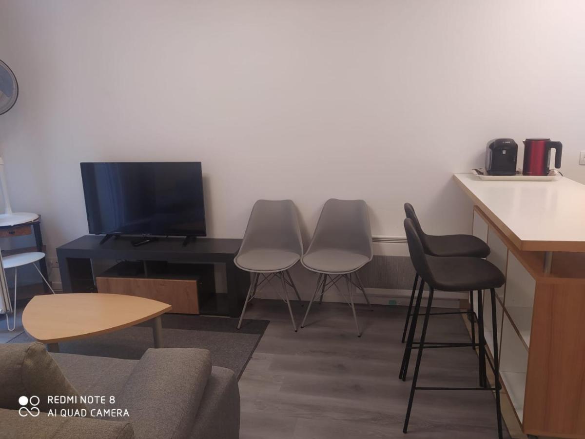 Apartamento T2) moderne + Parking Paris la défense Puteaux Exterior foto